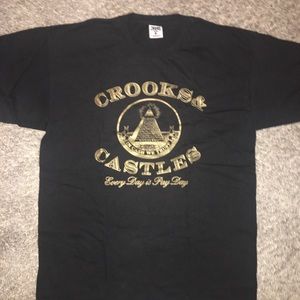 Men’s Crooks & Castles black and gold shirt